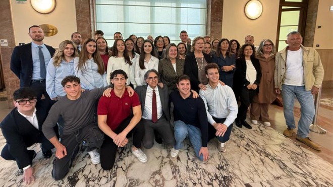 studenti di Pescara pronti alla finalissima del torneo nazionale Del Dire e Contraddire