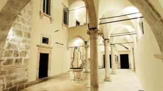 corte Palazzo Dragonetti AQ