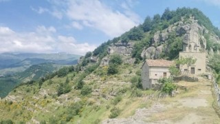 serenate nel borgo