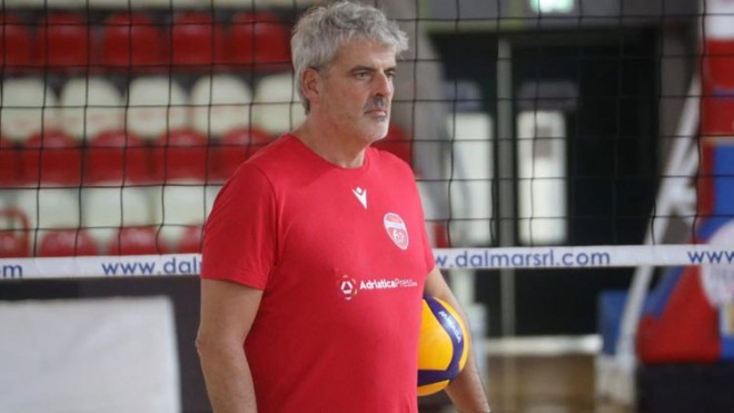 Coach Marco Relato.JPGCoach Marco Relato