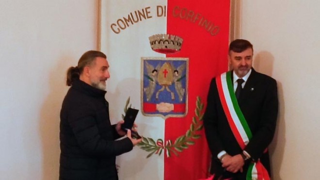 ROPPOPPÒ IL CANTASTORIE PREMIATO DAL COMUNE DI CORFINIO