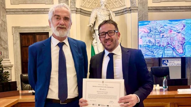 il sindaco di Aielli e il riconoscimento
