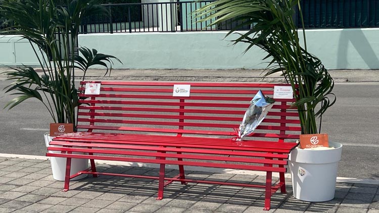 panchina rossa a Fossacesia