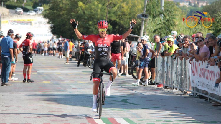 Francesco Di Felice all'arrivo