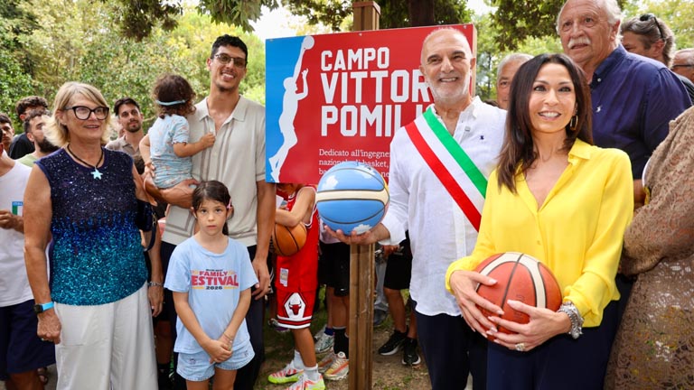 Inaugurato al parco Florida il campo da basket intitolato a Vittorio Pomilio e finanziato dal nipote Simone Fontecchio