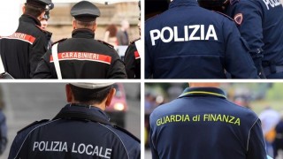 forze dell'ordine polizia carabinieri guardia di finanza