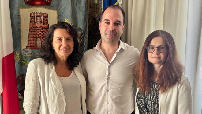 la foto dellanuova segretaria