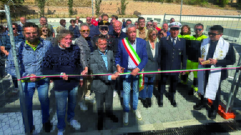 inauguarazione area parcheggi ad atri